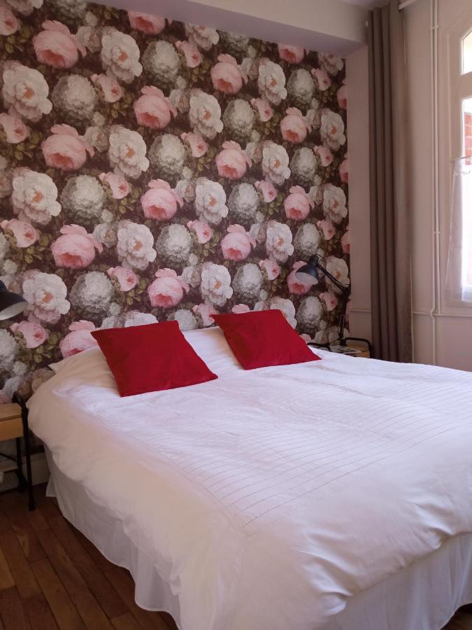 Apartamento Au Pied Du Beffroi Arras Exterior foto