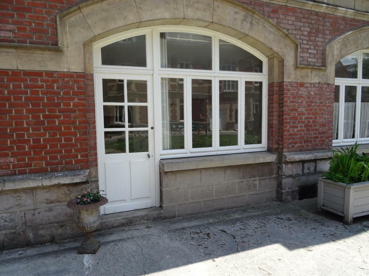 Apartamento Au Pied Du Beffroi Arras Exterior foto